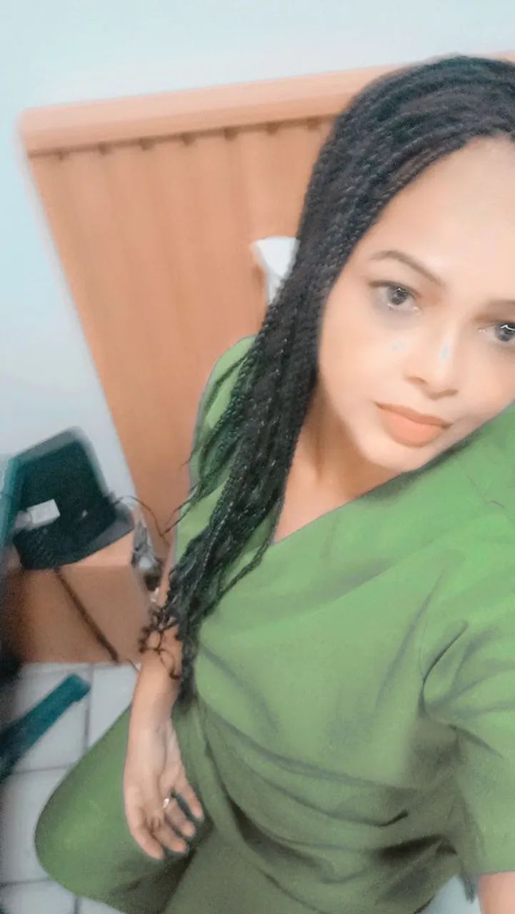 Acompanhante hospitalar e cuidadora de idosos 