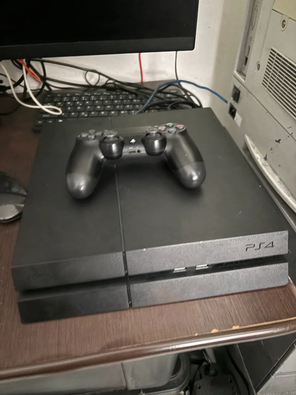 PS4  1tera 