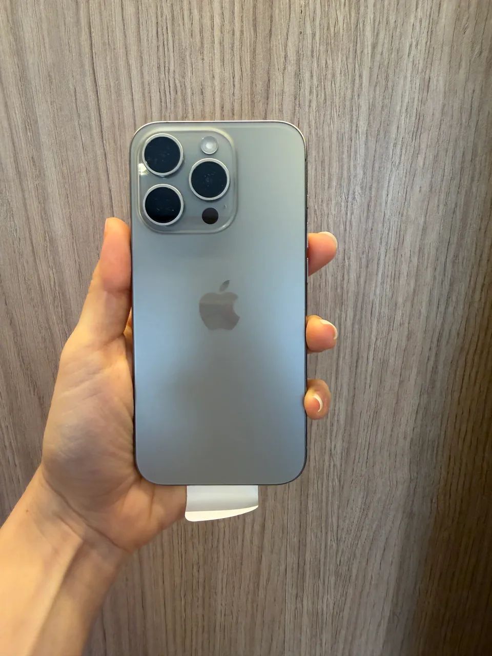 iPhone 15 pro titanium - Foto 4