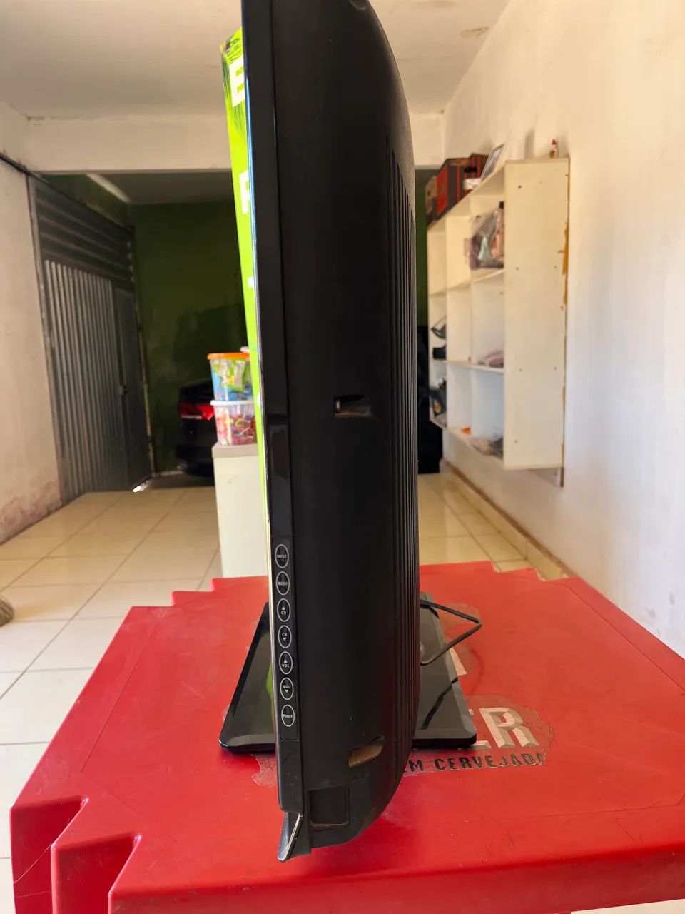 Vendo uma Tv 32 polegadas SEMP - Foto 3