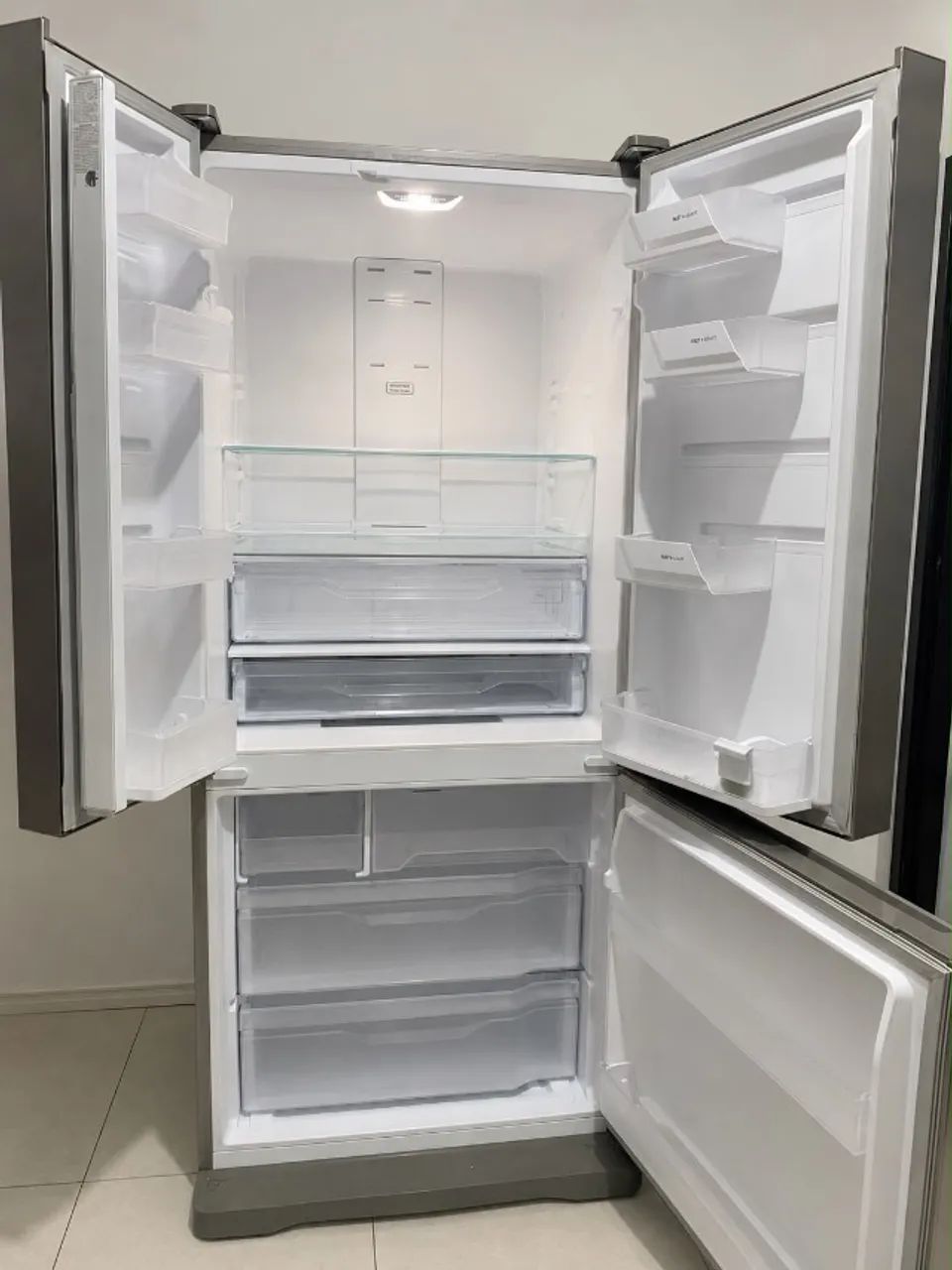 Geladeira Electrolux French Door DM84X 579L Inox - Foto 5