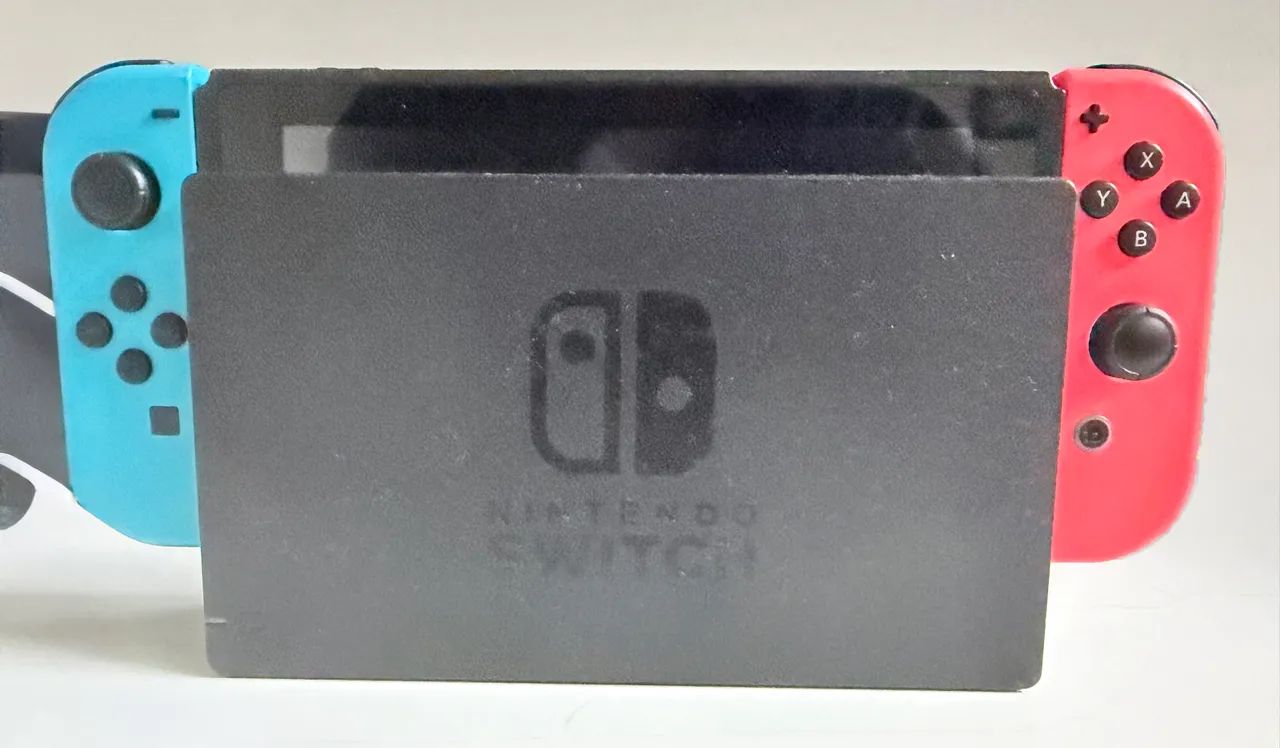 Nintendo Switch completo (V2) usado 