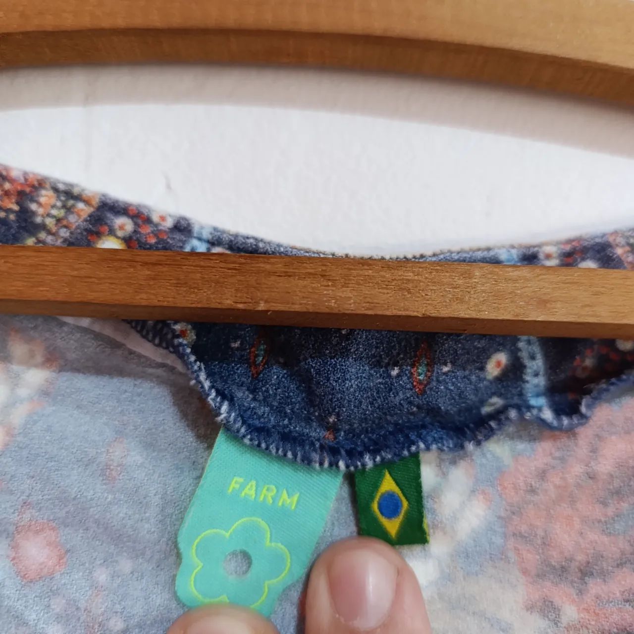 FARM Blusa Borboleta Estampada M - Foto 4