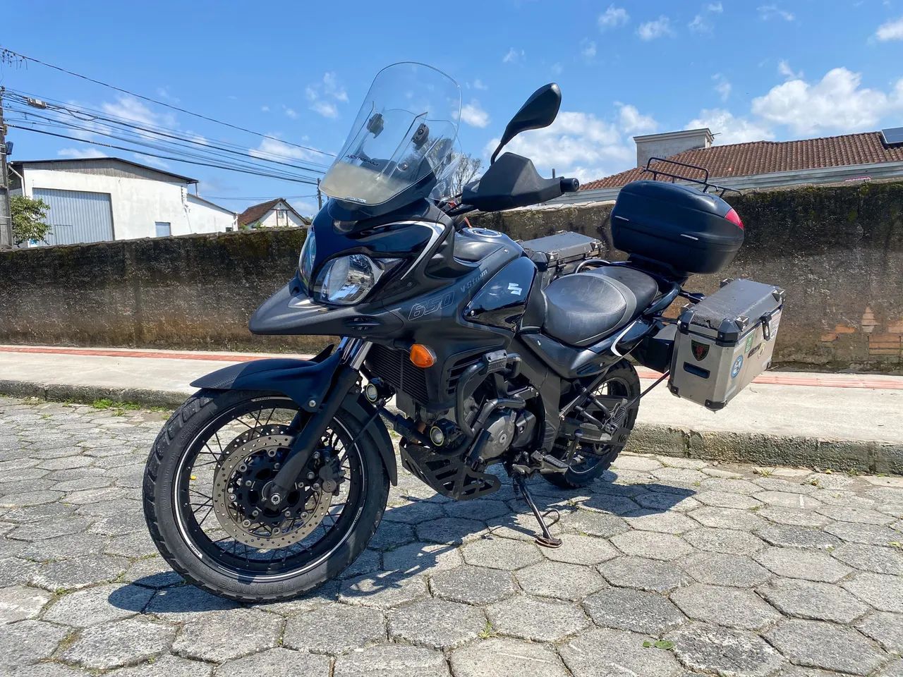 V-Strom 650