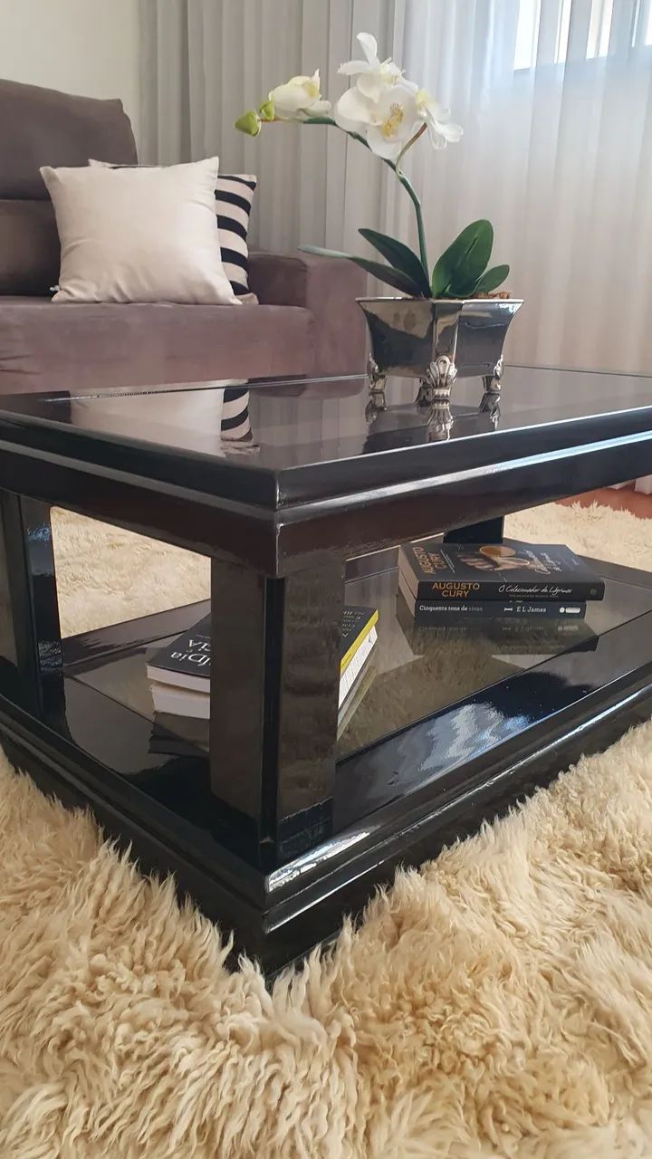Mesa de centro preta com tampo de vidro - Foto 2