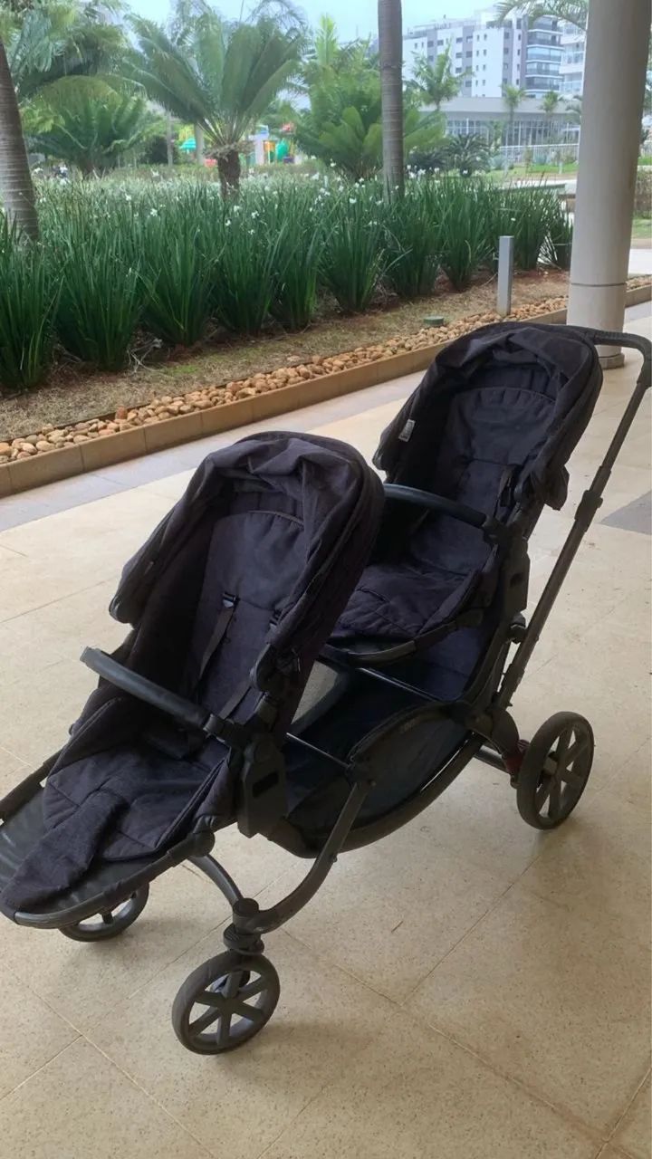 Carrinho de bebê para gêmeos  - Foto 2