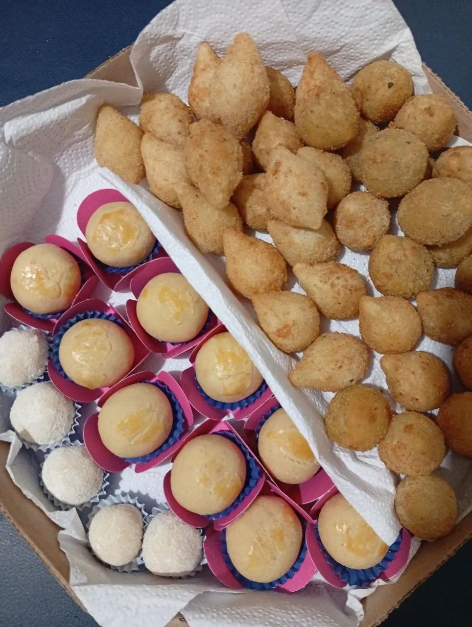 SALGADOS e BRIGADEIROS  - Foto 3