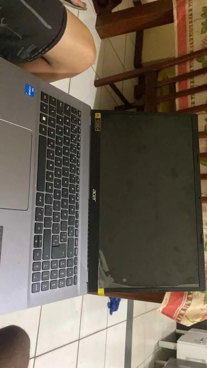 Notebook Acer i5 12th no plástico 
