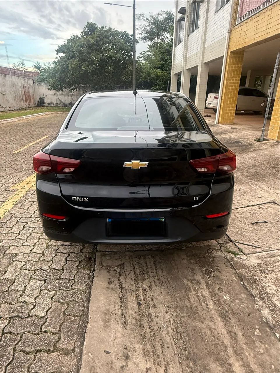 Chevrolet Onix Plus LT 1.0 12V Flex Mec. 4P 2023 - Foto 3