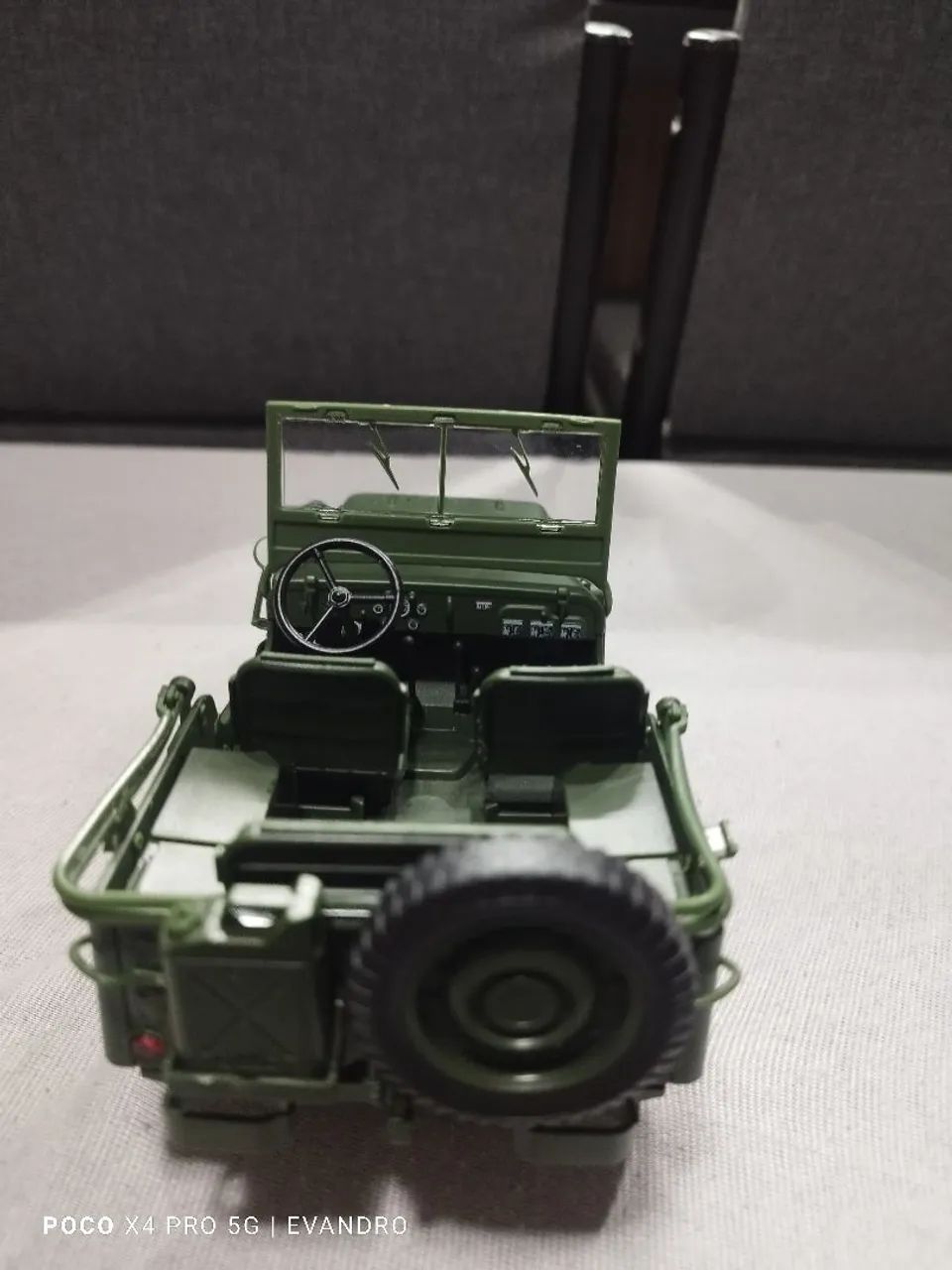 Jeep militar 1/24 - Foto 3