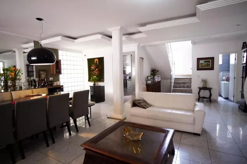 Casa à Venda - Bandeirantes, 8 Quartos, 570 m2 - Foto 4