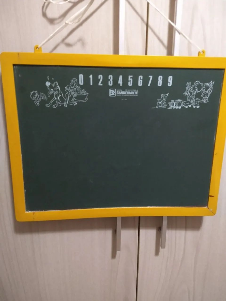Pequeno Quadro Negro Infantil Bandeirante (p/pendurar, antigo)