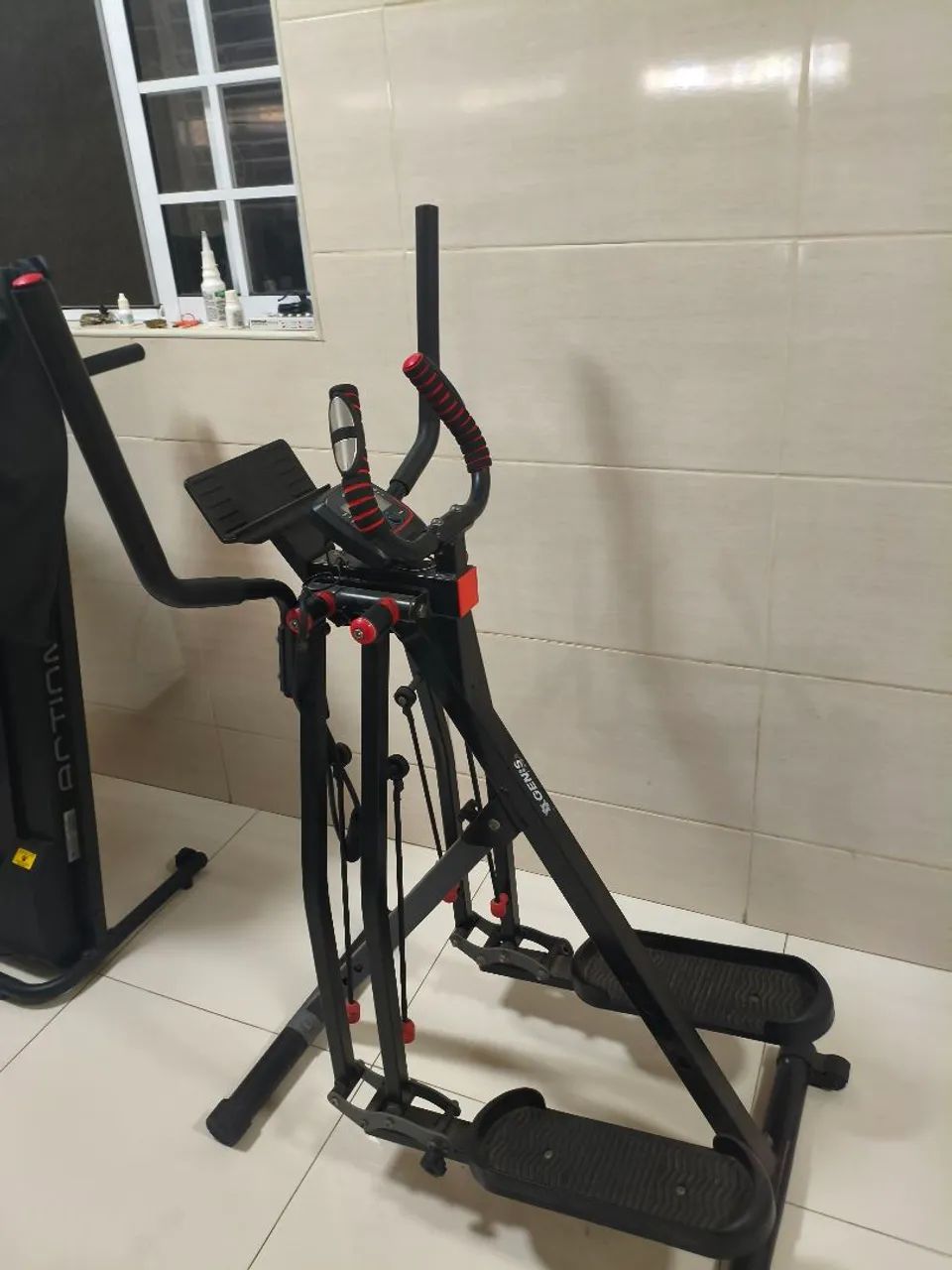 Simulador de caminhada Genis