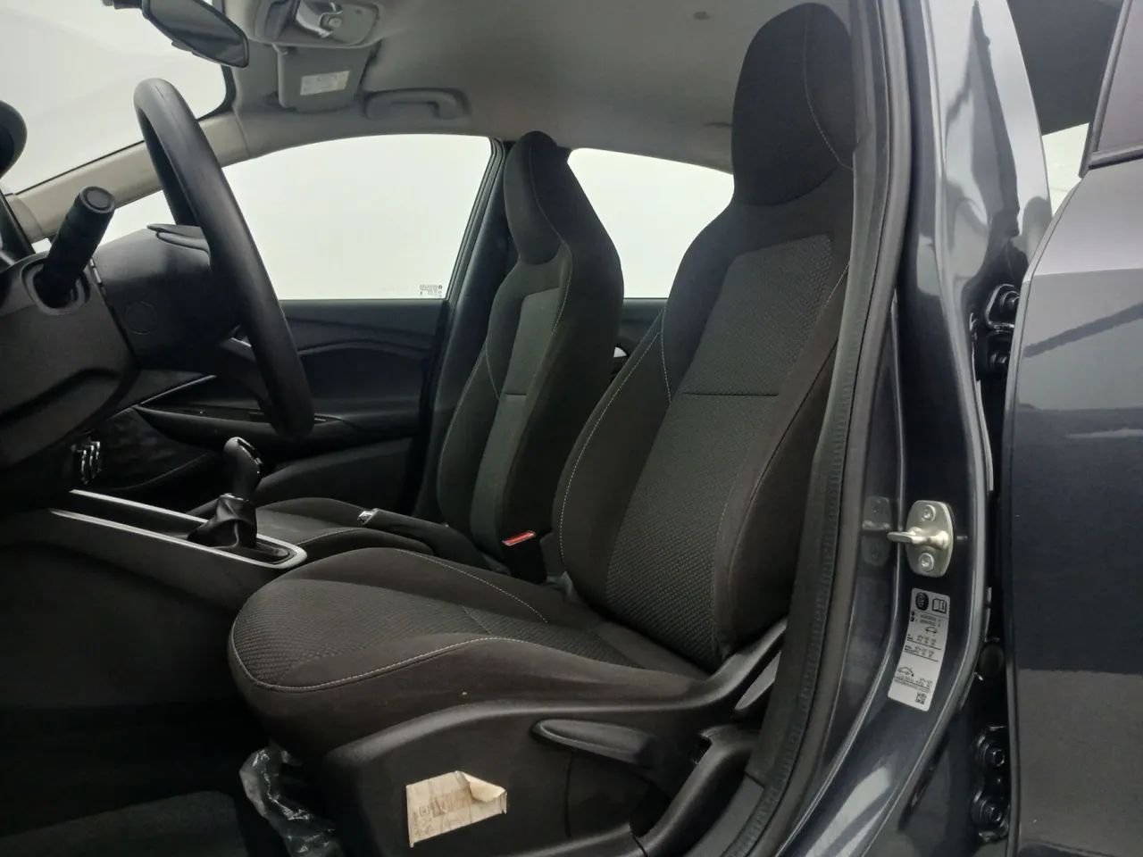 Chevrolet Onix Plus LT 1.0 12V Flex Mec. 4P, foto 16 de 18
