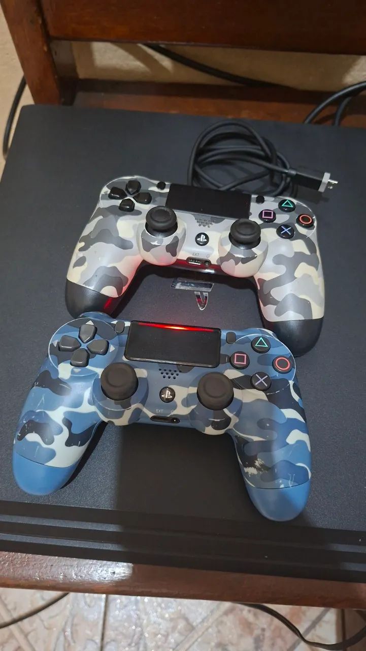 Ps4 pro 1TB - Foto 2