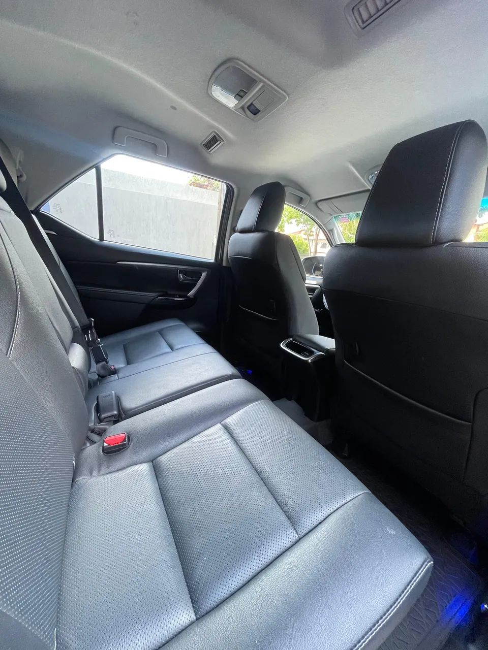 Toyota Hilux SW4 SRX Plat. 4X4 2.8 TB Die. Aut. 2024 - Foto 9