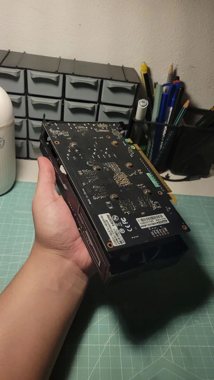 GTX1630 4G - Foto 3