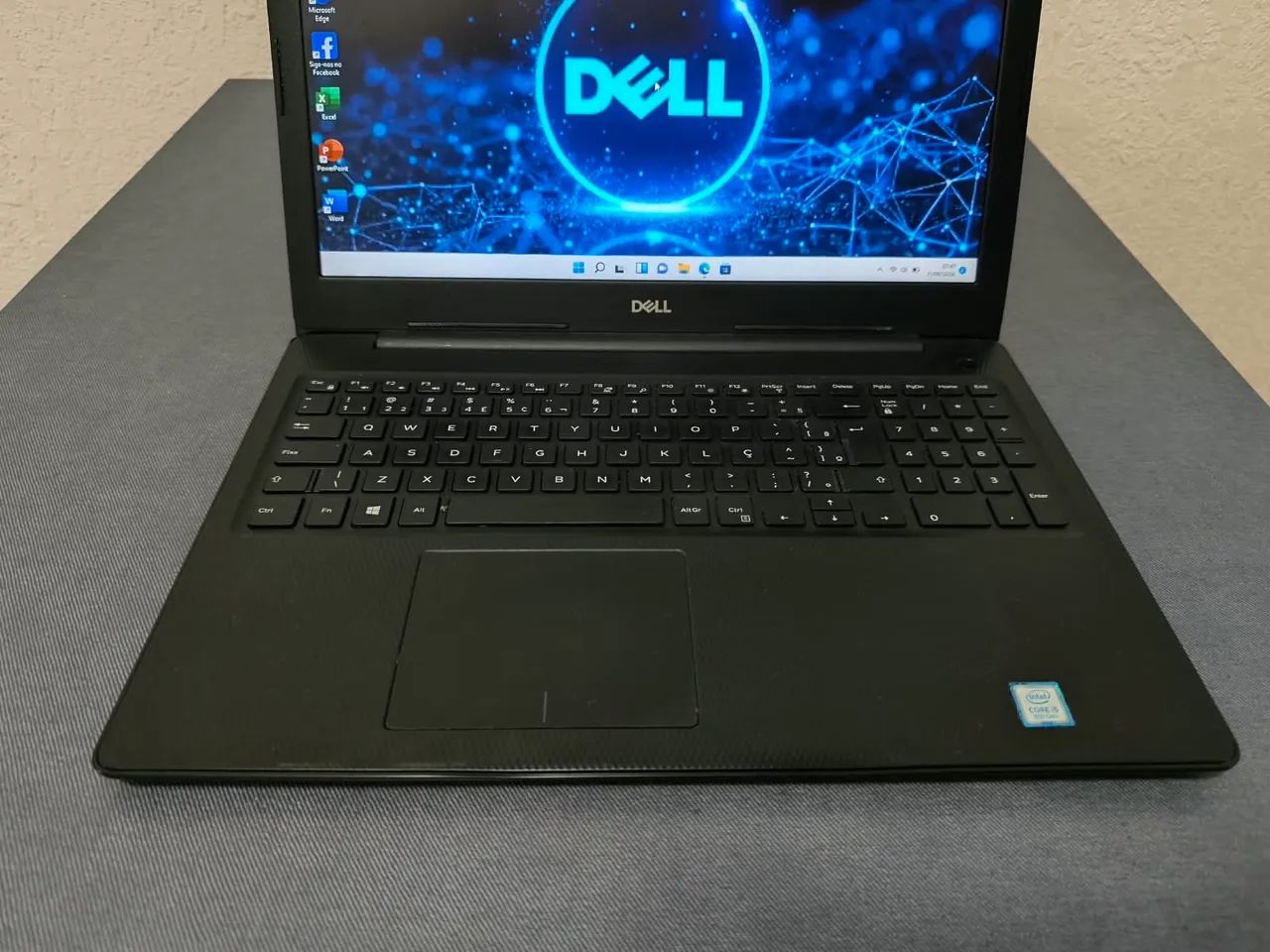 Notebook Dell inspiron i5. 8 GB. SSD 256 GB  - Foto 2