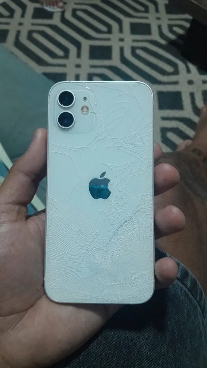 iPhone 12 - Foto 2