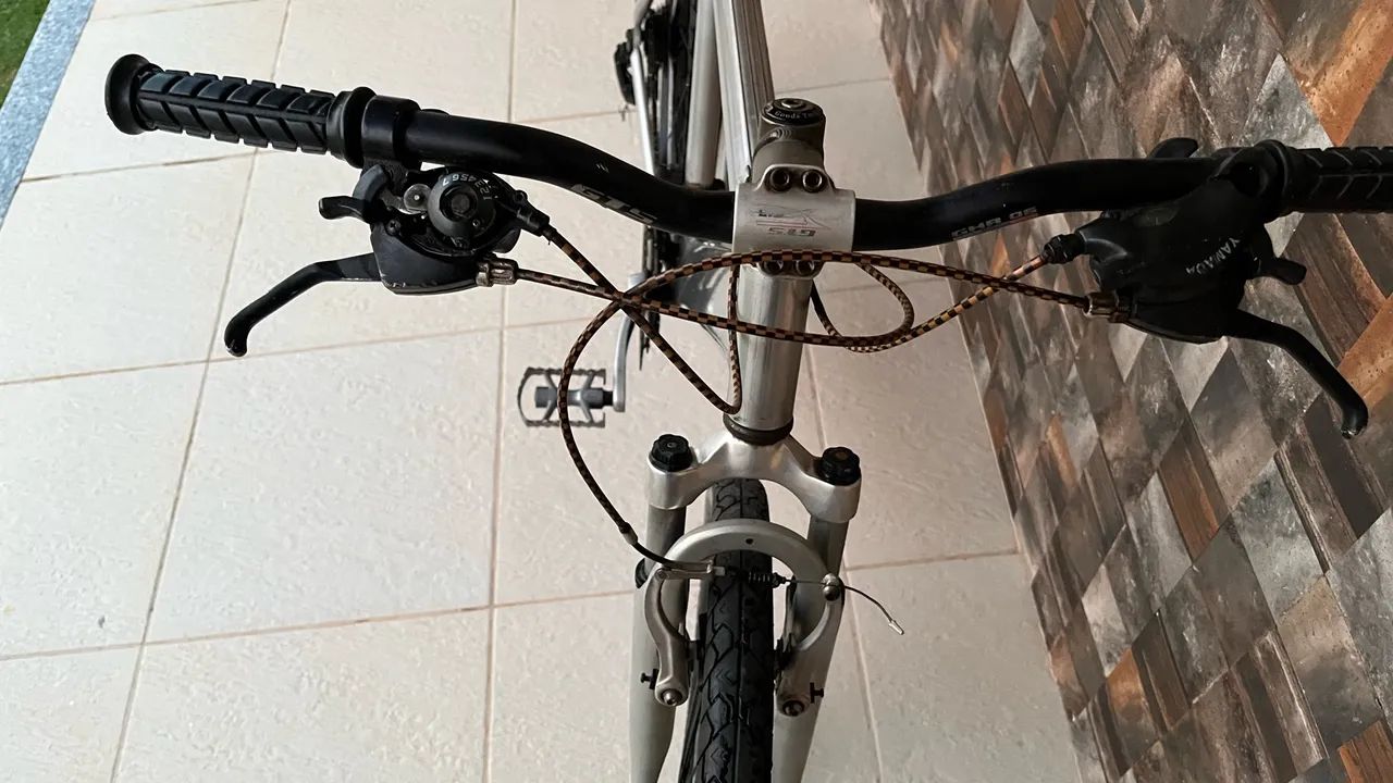 Bicicleta Aro 26 em Alumínio - Ótima Base / Projeto - Foto 4