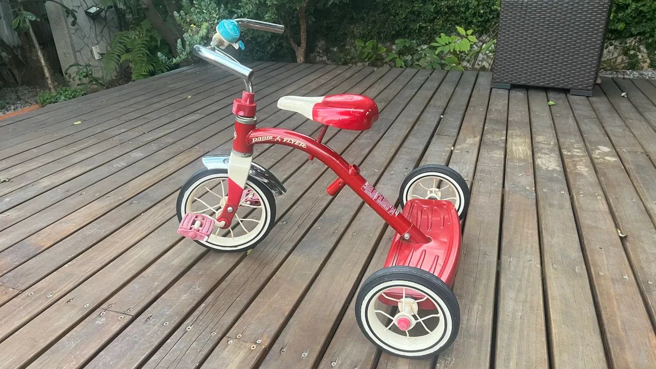 Triciclo infantil radio flyer