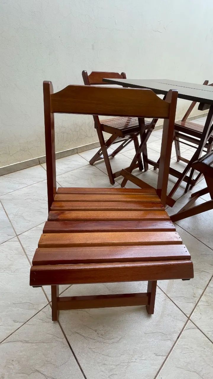 Conjunto de Mesa Dobrável de Madeira Imbuia - Foto 3