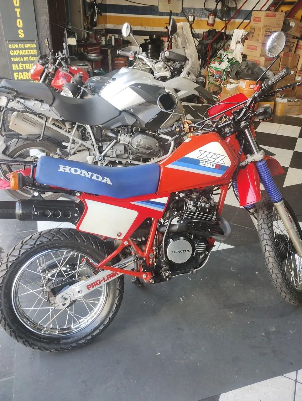 XLX 250 Impecável 