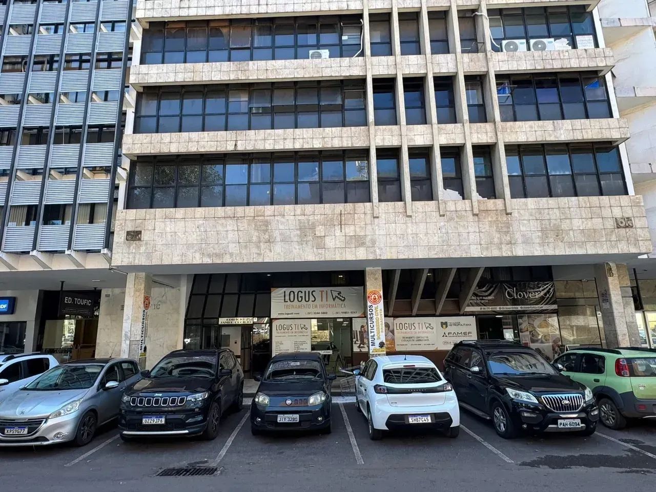 ALUGA-SE SALA COMERCIAL  ED. JAMEL CECÍLIO | SETOR COMERCIAL SUL  QUADRA 03 - Foto 2