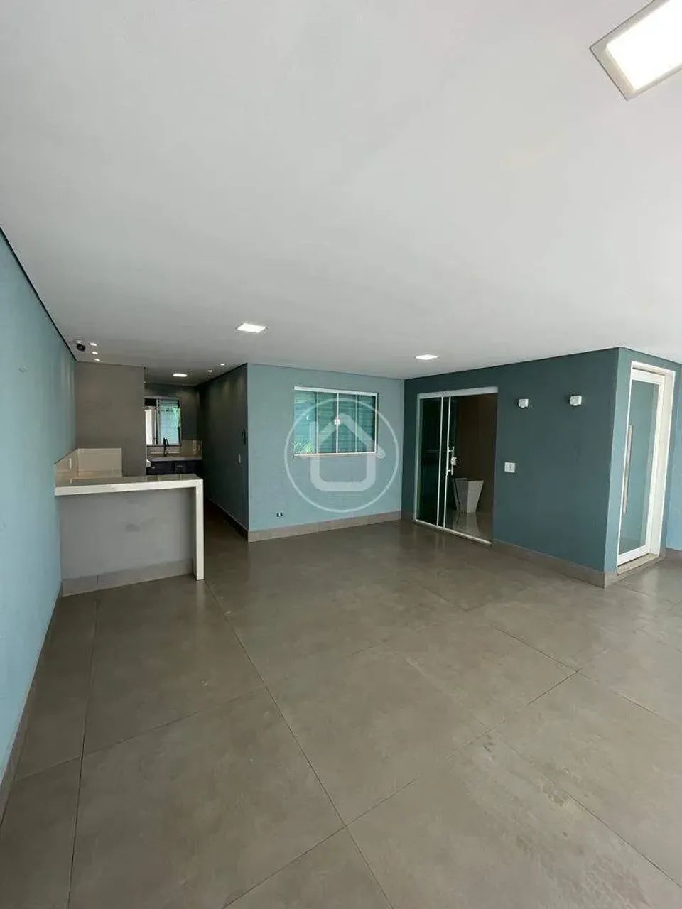 CASA TÉRRA COM 2 SUÍTES SENDO 1 SUÍTE MASTER - Foto 3