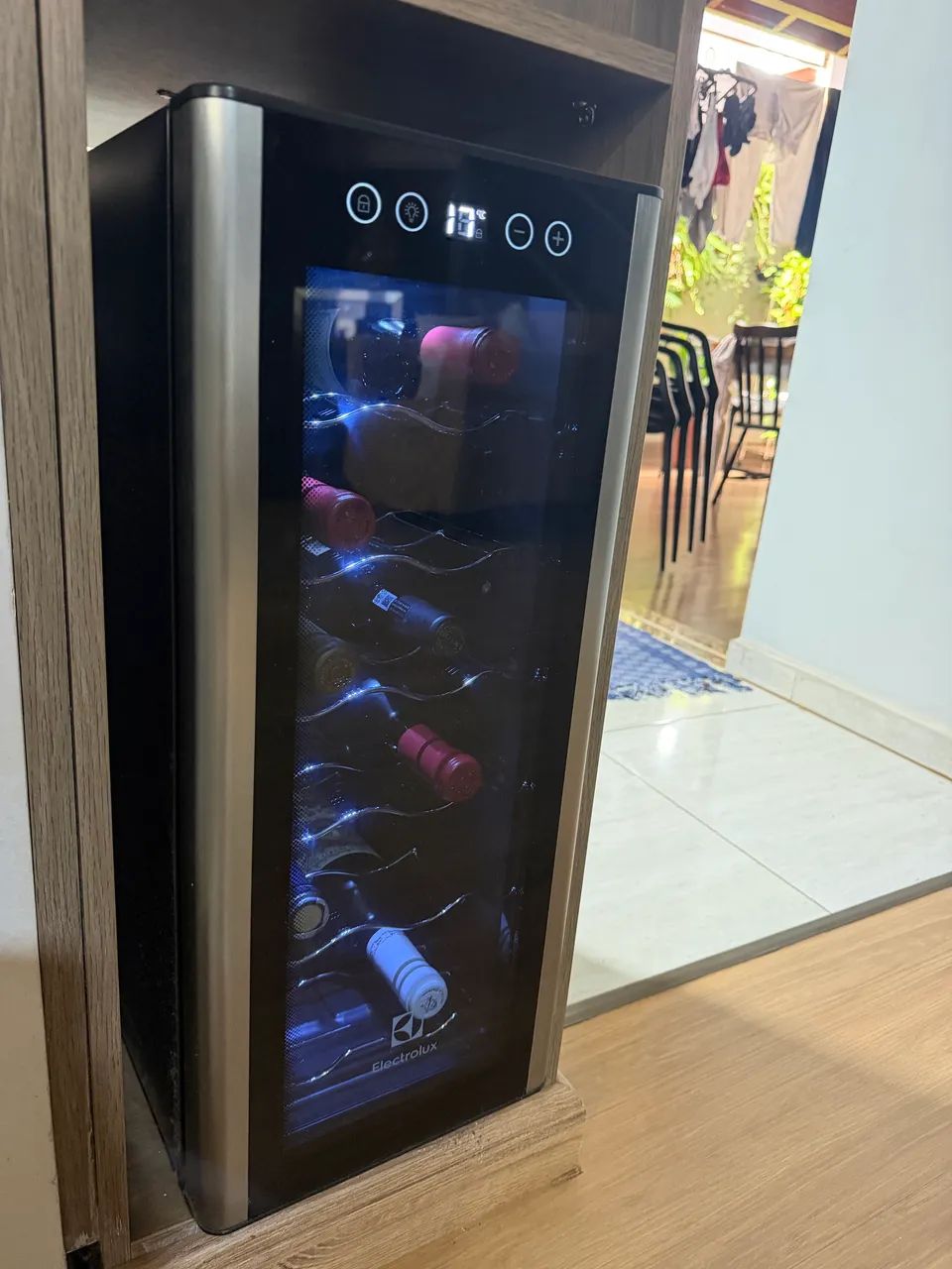 Adega Electrolux 