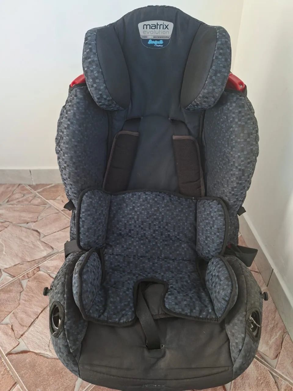 CADEIRINHA E BEBÊ CONFORTO AUTO  MATRIX EVOLUTION BURIGOTTO COR CALIFÓRNIA  - Foto 2