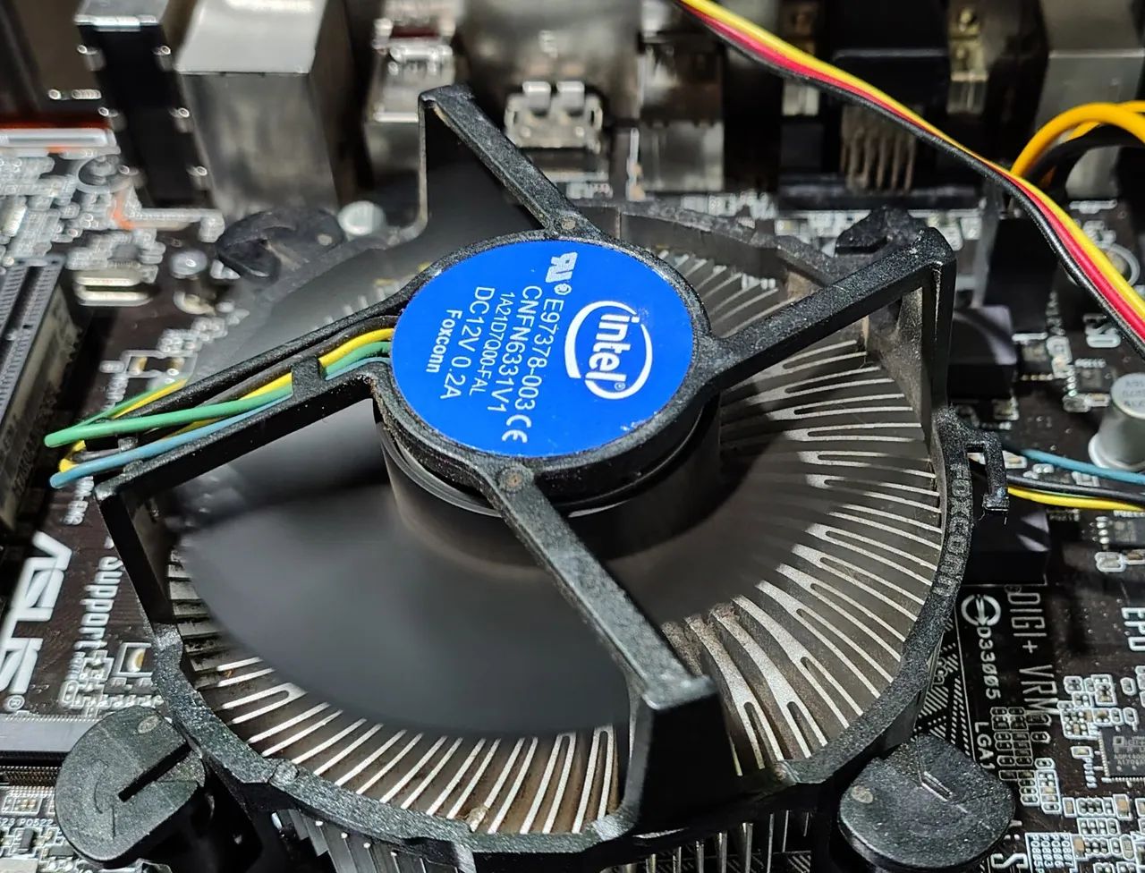 Placa mãe e processador i5 7500 GHz - Foto 3