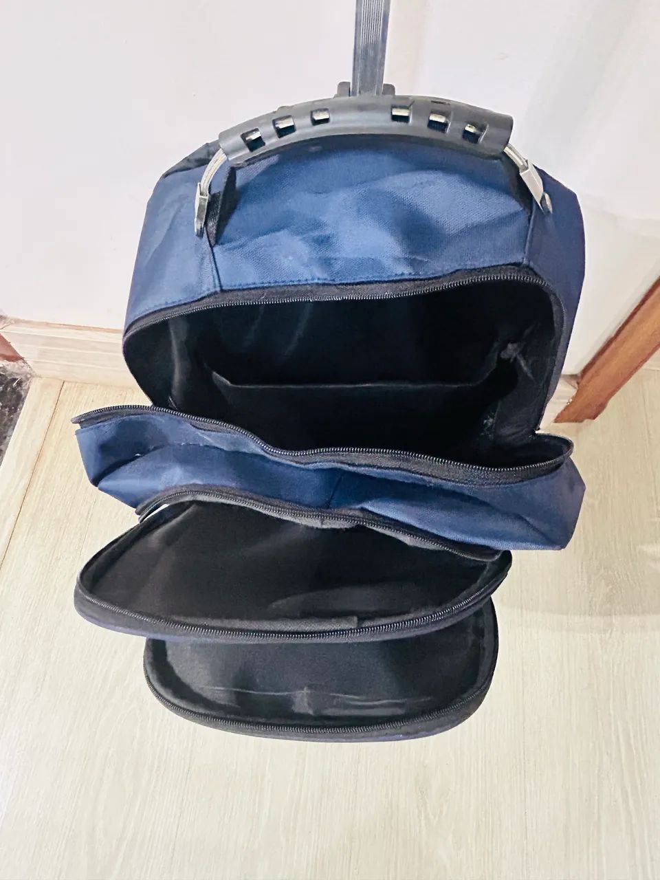 Mochila de rodinhas Executiva Escolar Trabalho Viagens - Nova - Foto 5