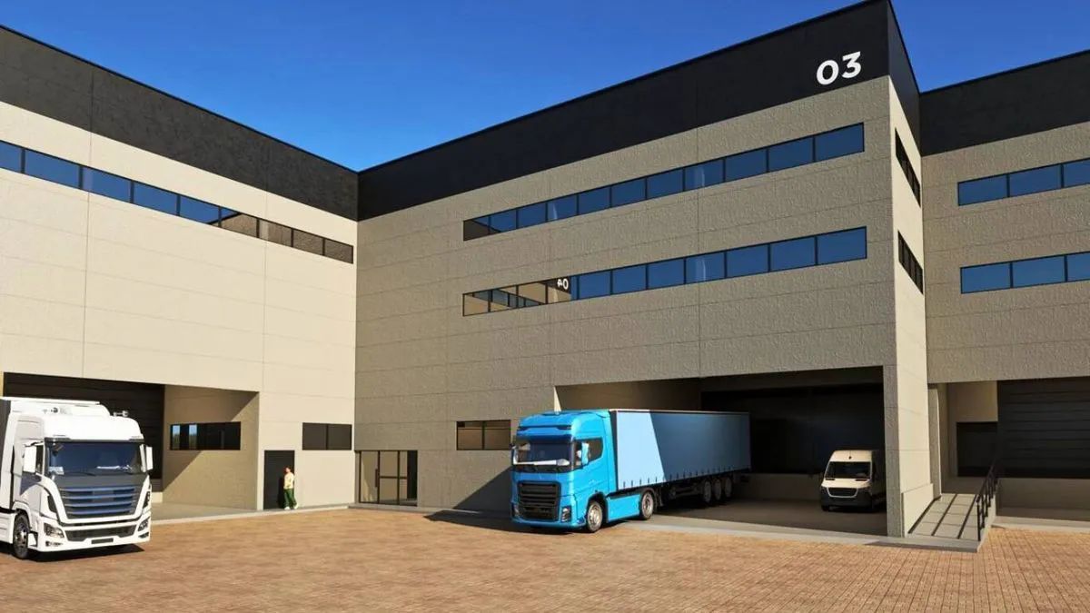 Galpão à Venda em Itajaí  2.625 m² de Espaço Estratégico e Funcional!