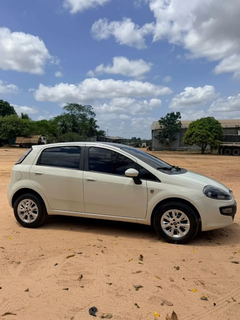 Fiat Punto 1.4 FIRE FLEX 8V 5P 2016