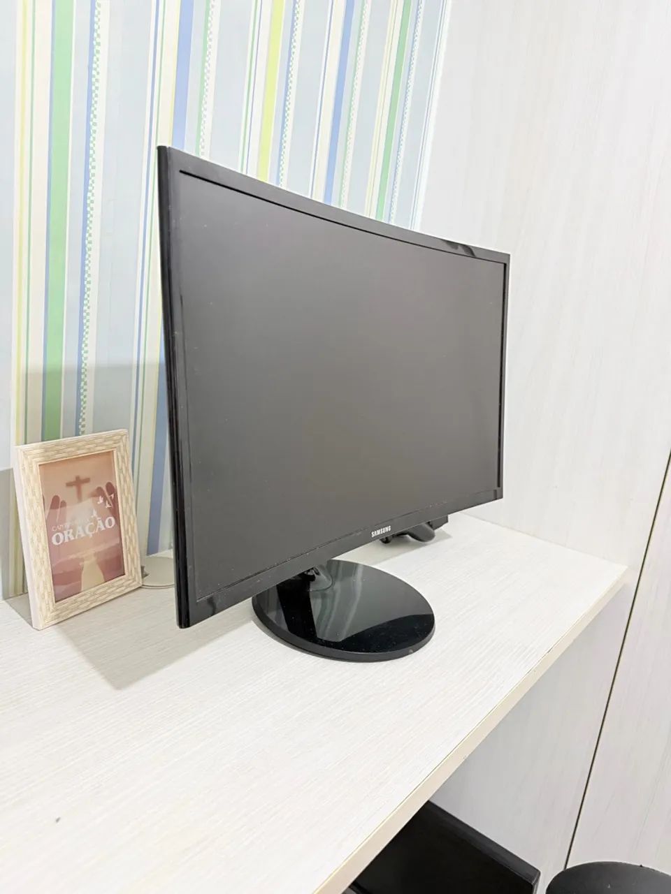 Vendo monitor curvo Samsung 24 polegadas  - Foto 2