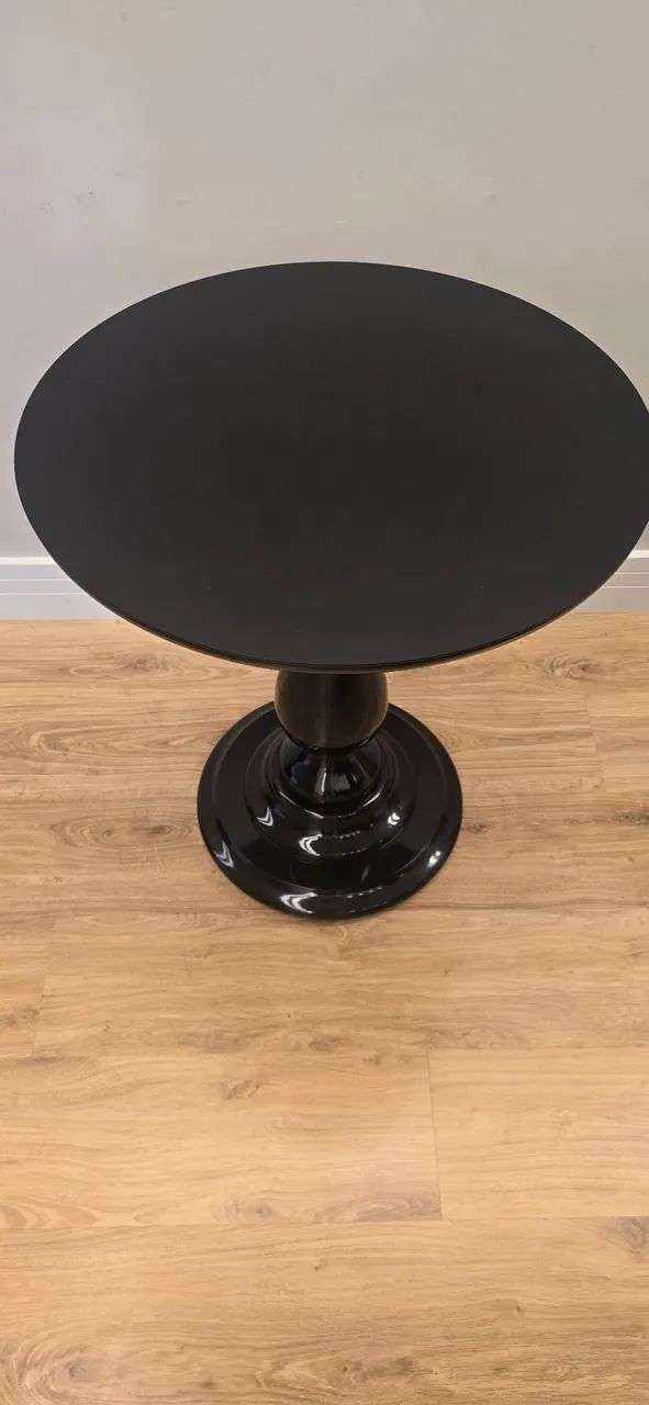 Mesa de canto em madeira maciça - Foto 2