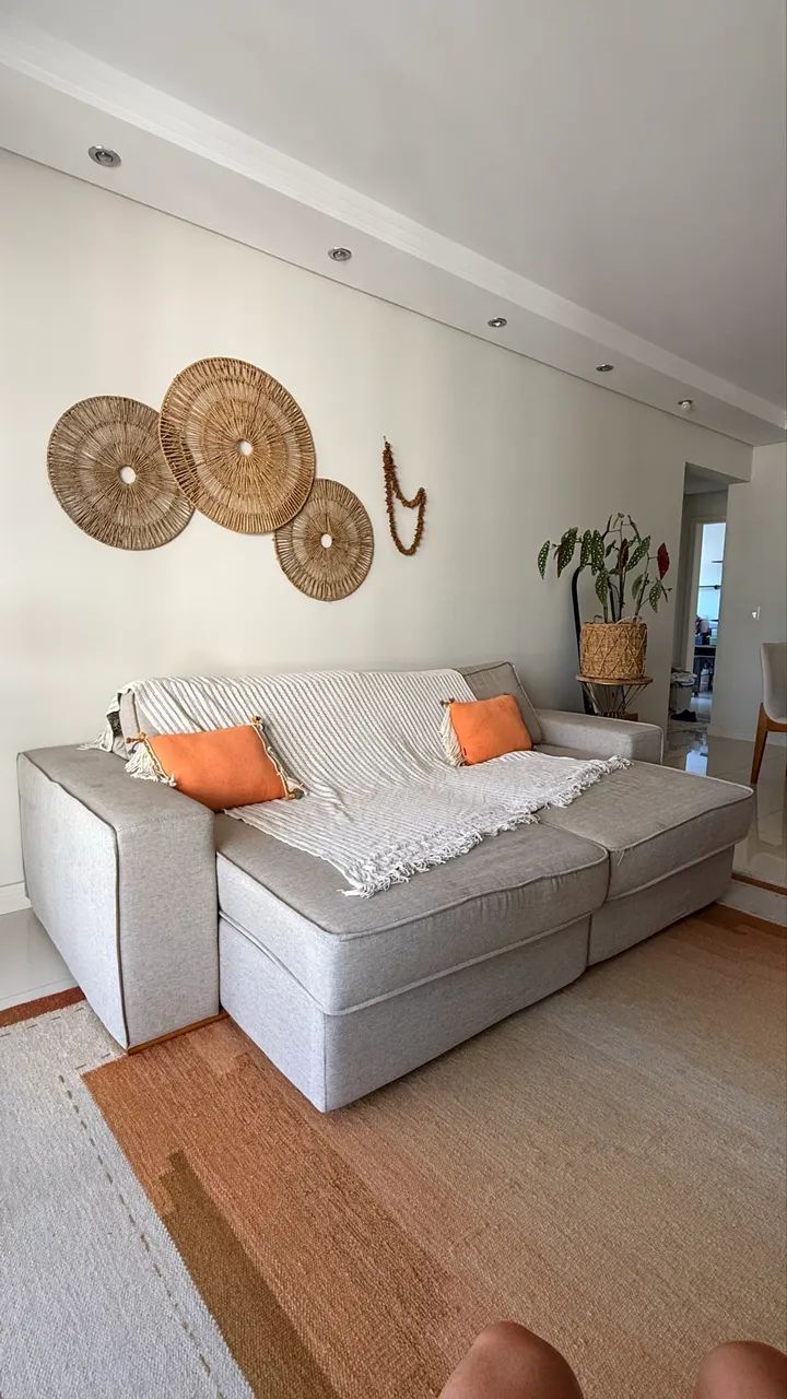 Sofá cinza claro 2.60m - Balneário Camboriú  - Foto 5