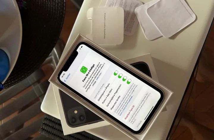 Iphone 11 sem datalhes impecável  - Foto 3