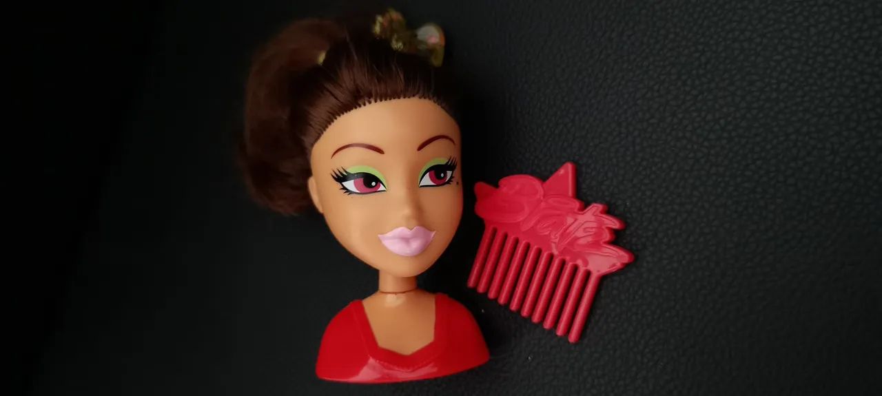 Bratz Miniatura / Brinde Ovos de Páscoa 