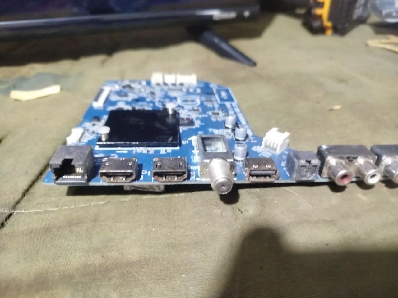 Placa principal PTV32G70SBL e PTV32G52S - Foto 3