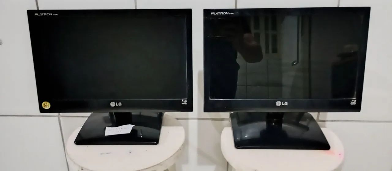 Lote de Monitores AOC e LG 
