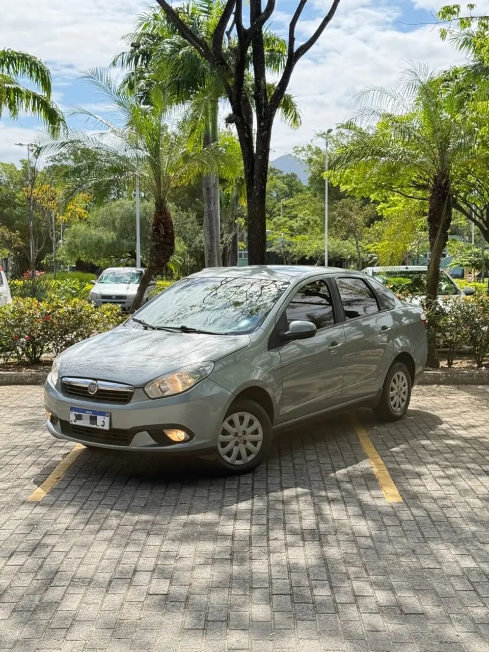 Fiat Grand Siena Grand Siena ATTRAC. 1.4 EVO F.Flex 8V 2013