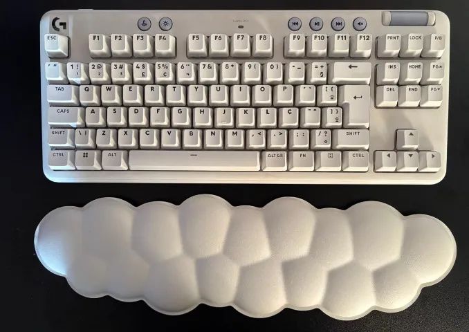 Teclado Mecanico Logitech G713  - Foto 2