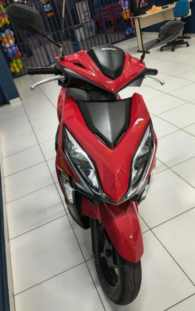 Moto com único dono, revisada,selada e quitada