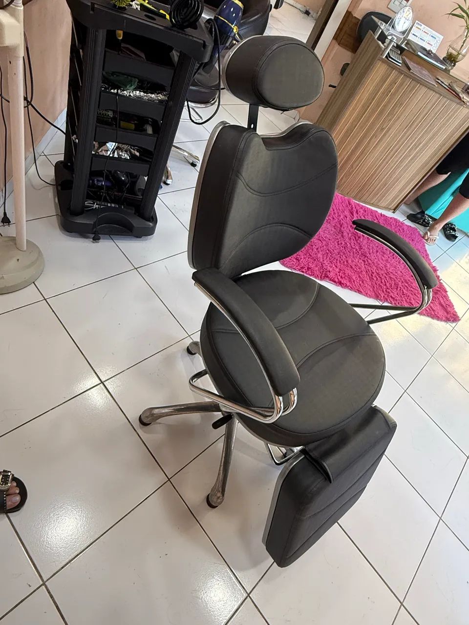 Cadeira poltrona reclinável de salão  - Foto 2