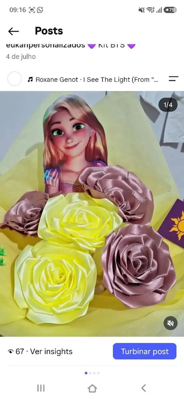 Buque rosas de cetim
