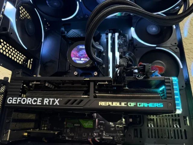 PC Gamer Ryzen 7 5700X + RTX 4060 Ti ROG Strix 8GB - Foto 4