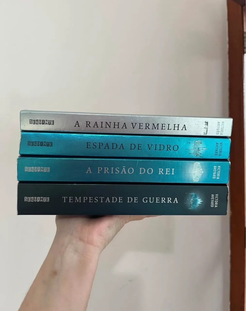Box dos livros a Rainha Vermelha 