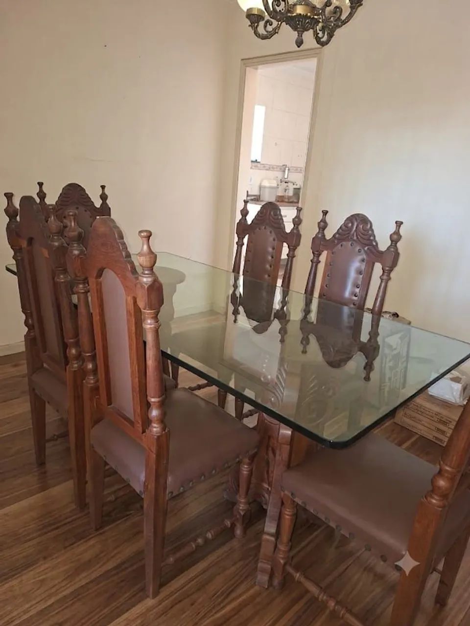 Conjunto de mesa de jantar em estilo clássico/colonial com seis cadeiras - Foto 5